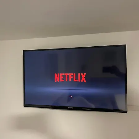 80qm - 4 - Private Parking - Keller-basement - Mallibase Hannover