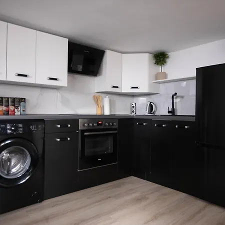 80qm - 4 - Private Parking - Keller-basement - Mallibase