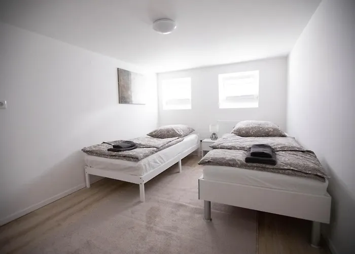 80qm - 4 - Private Parking - Keller-basement - Mallibase Daire *
