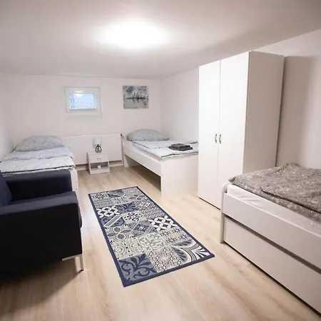 80qm - 4 - Private Parking - Keller-basement - Mallibase Апартаменты Ганновер
