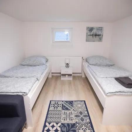 80qm - 4 - Private Parking - Keller-basement - Mallibase *