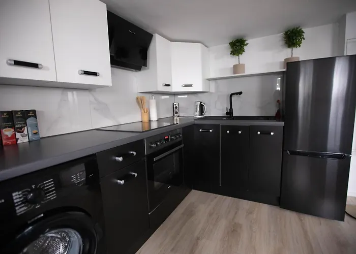 80qm - 4 - Private Parking - Keller-basement - Mallibase